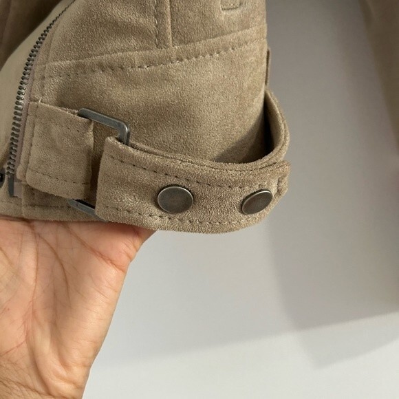 BCBG SUEDE TRIBAL JACKET - Picture 12 of 15